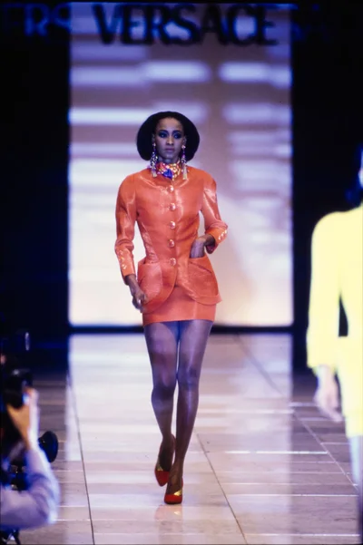 Look 11